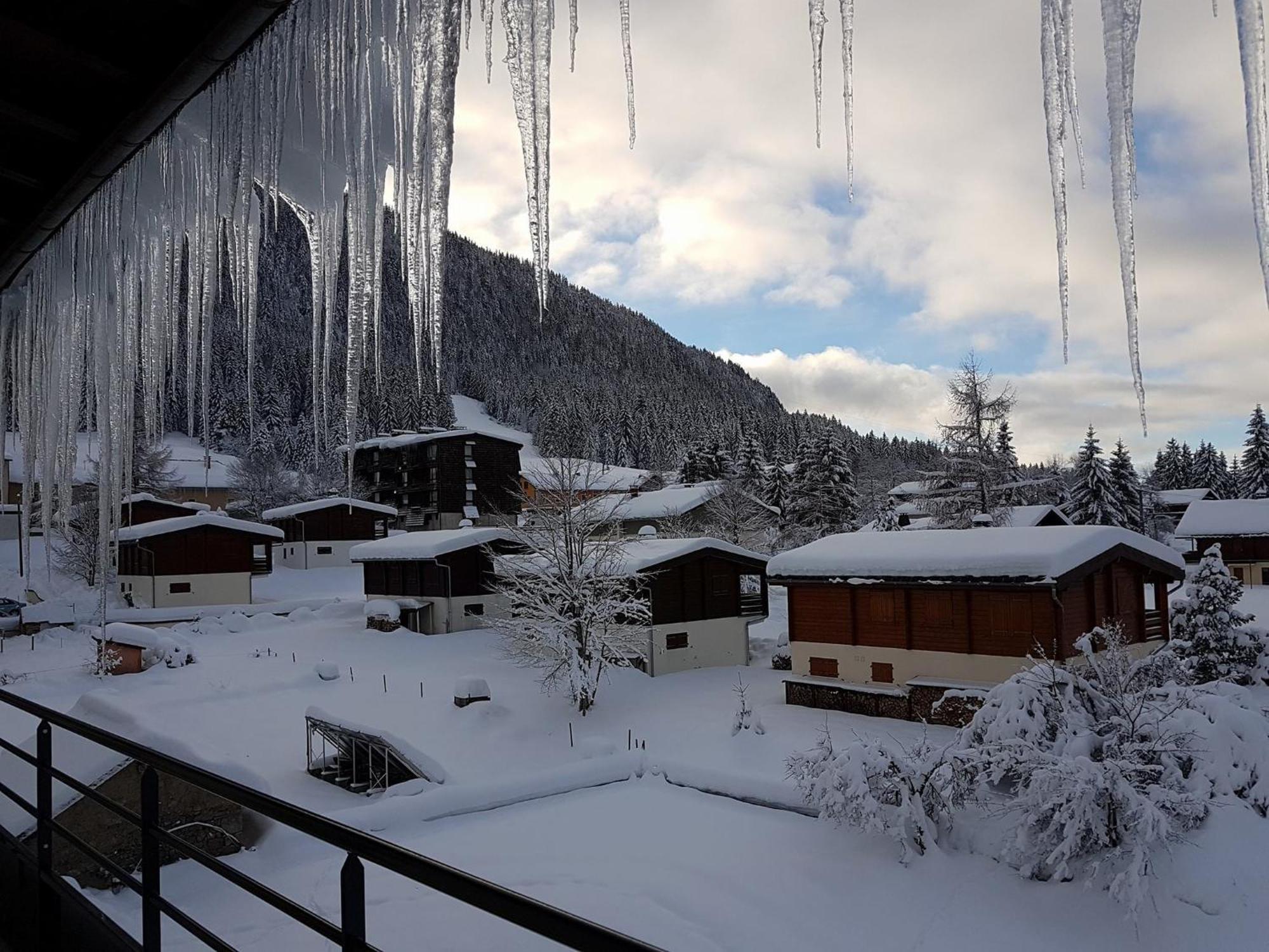 Dvacances Résidence les tavaillons Mijoux Esterno foto
